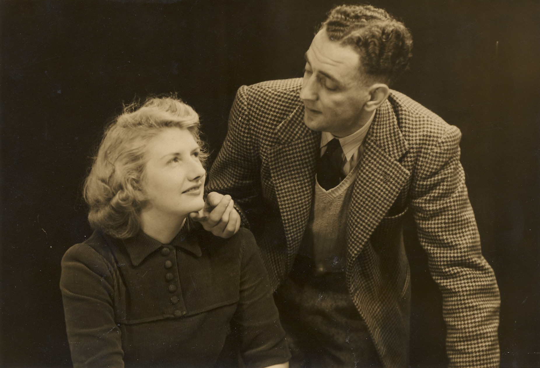 The Crime at Blossoms (Rhys Hobson and Beryl Williams or Wastell)